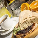 The Olive Yard 公寓式酒店 伊西翁