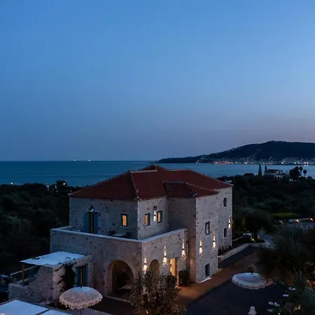 The Olive Yard Aparthotel 4*