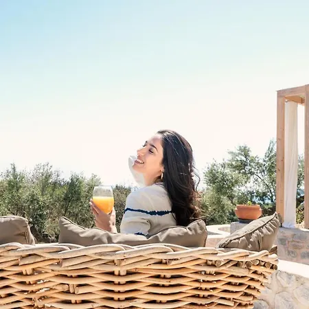 아파트호텔 The Olive Yard 3*