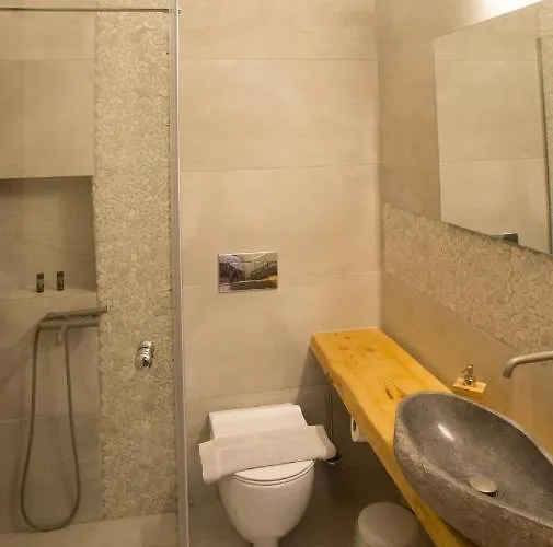 Hotel apartamentowy The Olive Yard 4*