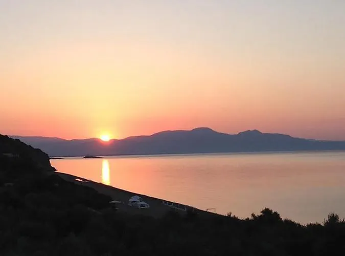 The Olive Yard Aparthotel Gythio